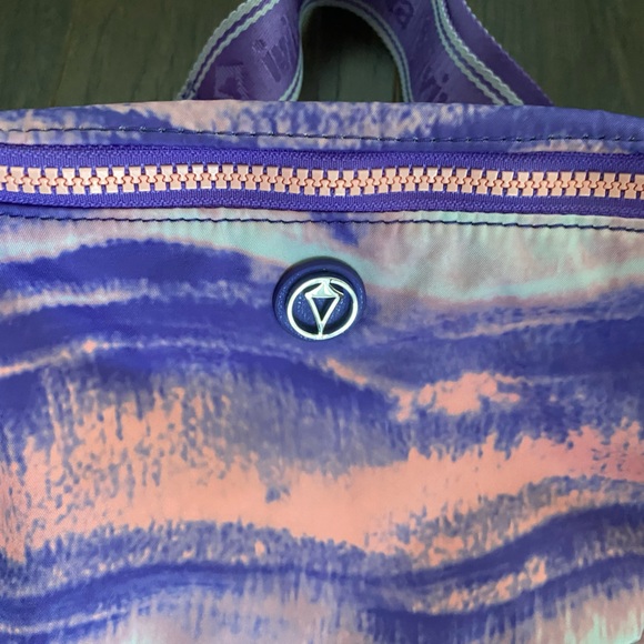 Lululemon Ivivva multicolour belt bag - Picture 2 of 7